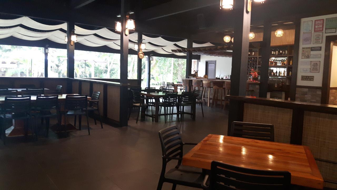 คาลาเป ฟอเรสต์ รีสอร์ต Hotel Calape ภายนอก รูปภาพ